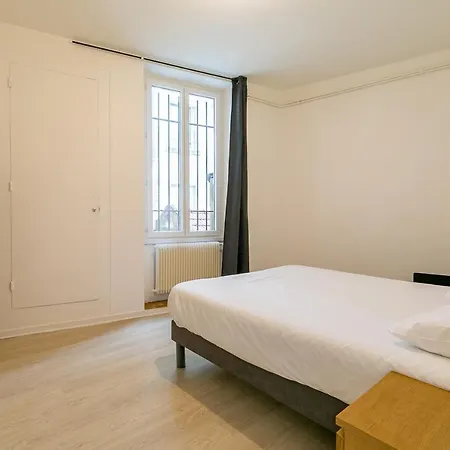 Aliya, Charme Et Relaxation Avec Jacuzzi Et Sauna * Dijon